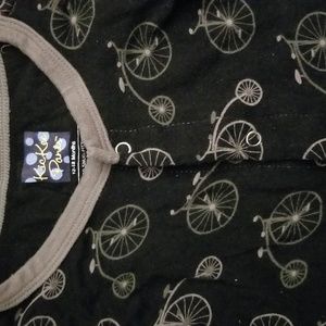 Almost New KicKee Pants Footie 12-18 mo